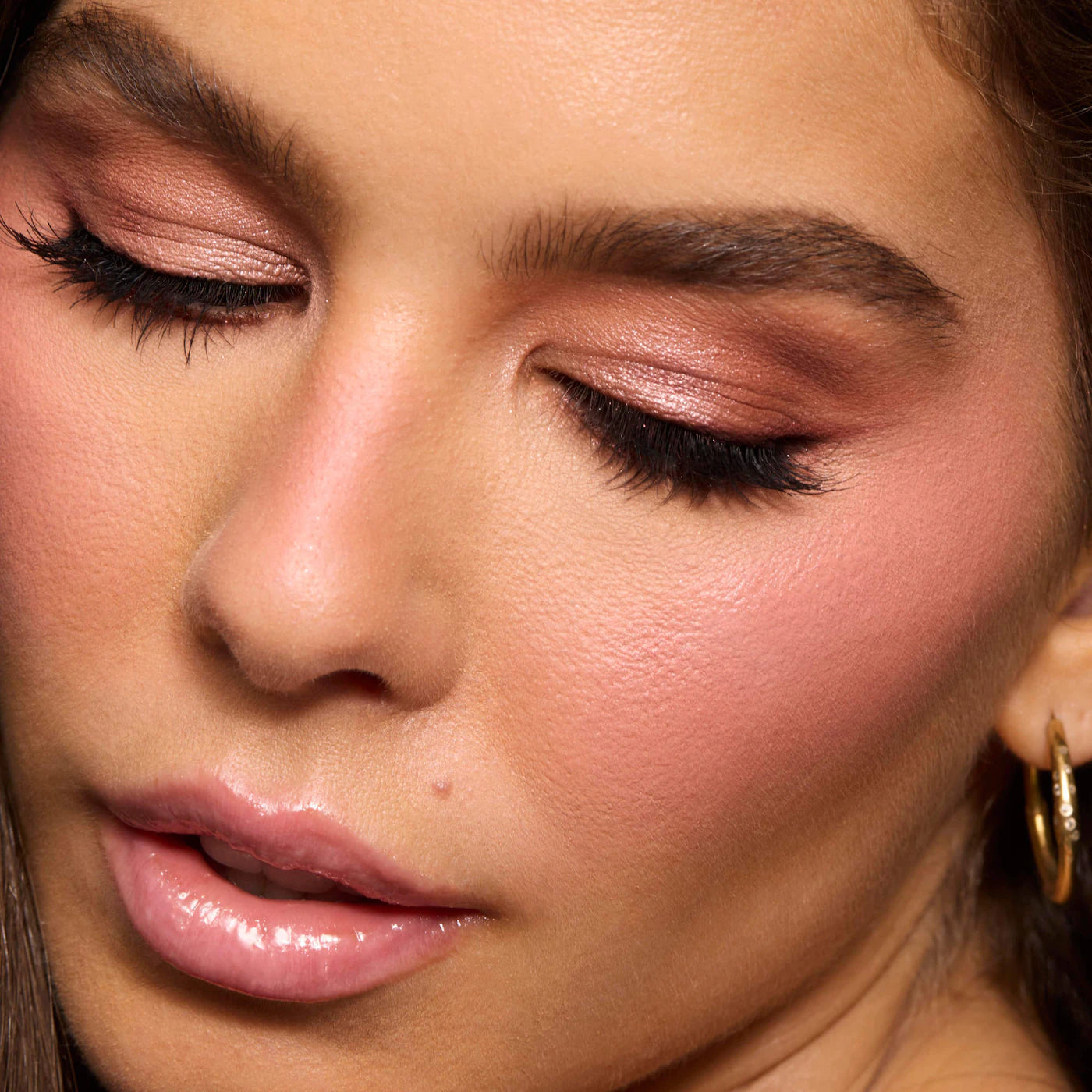 Pre Venta: Lawless | The Dreamy Daisy Lip-Plumping Gloss and Cream Blush Set