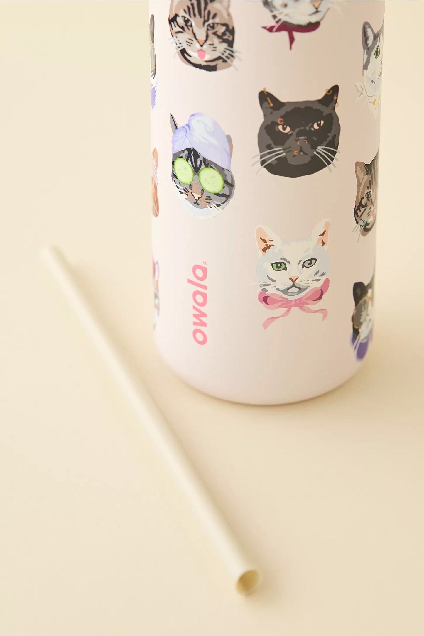 Pre Venta: Owala UO Exclusive Cat Collage FreeSip 32 oz Water Bottle