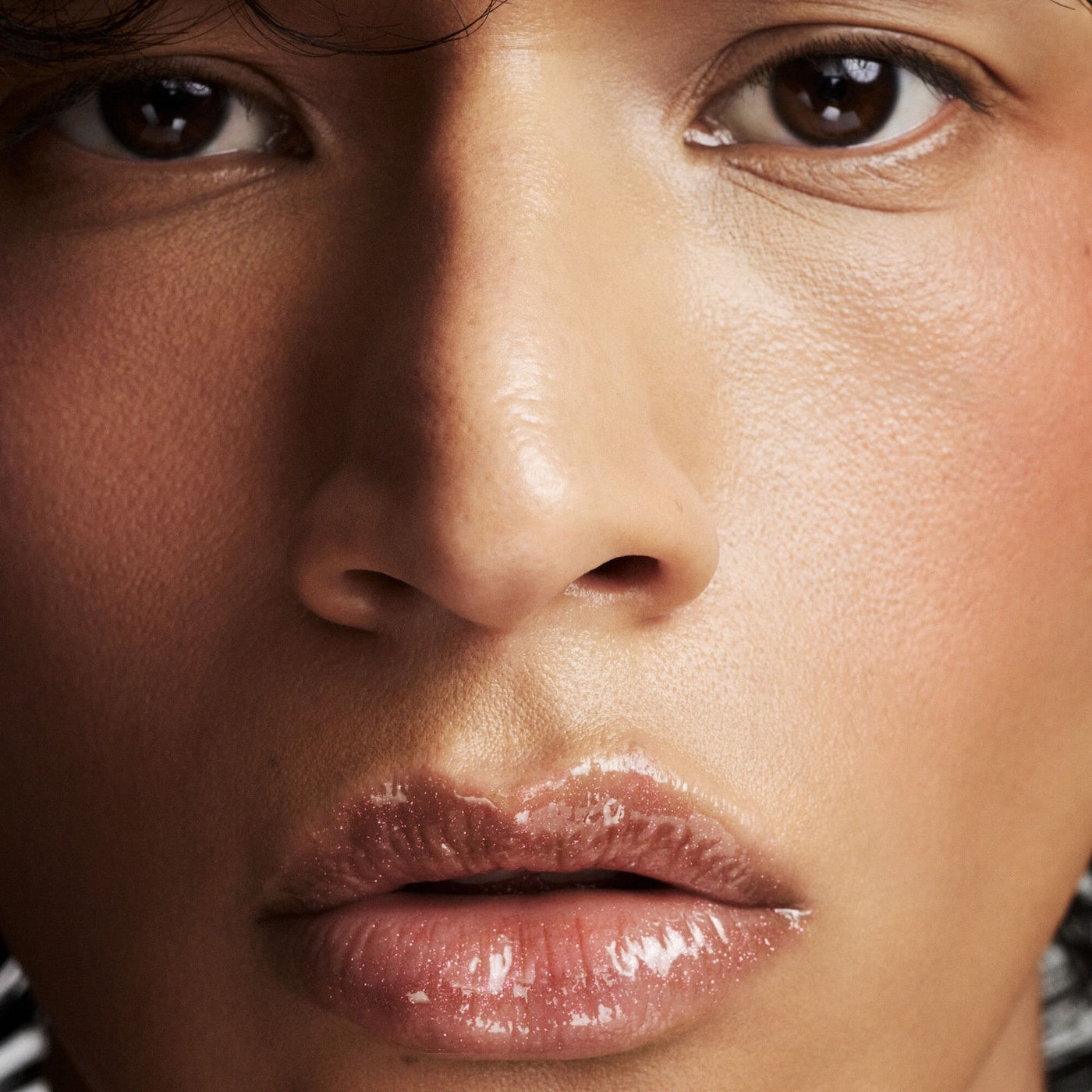 Pre Venta: Fenty Beauty by Rihanna | Gloss Bomb Universal Lip Luminizer