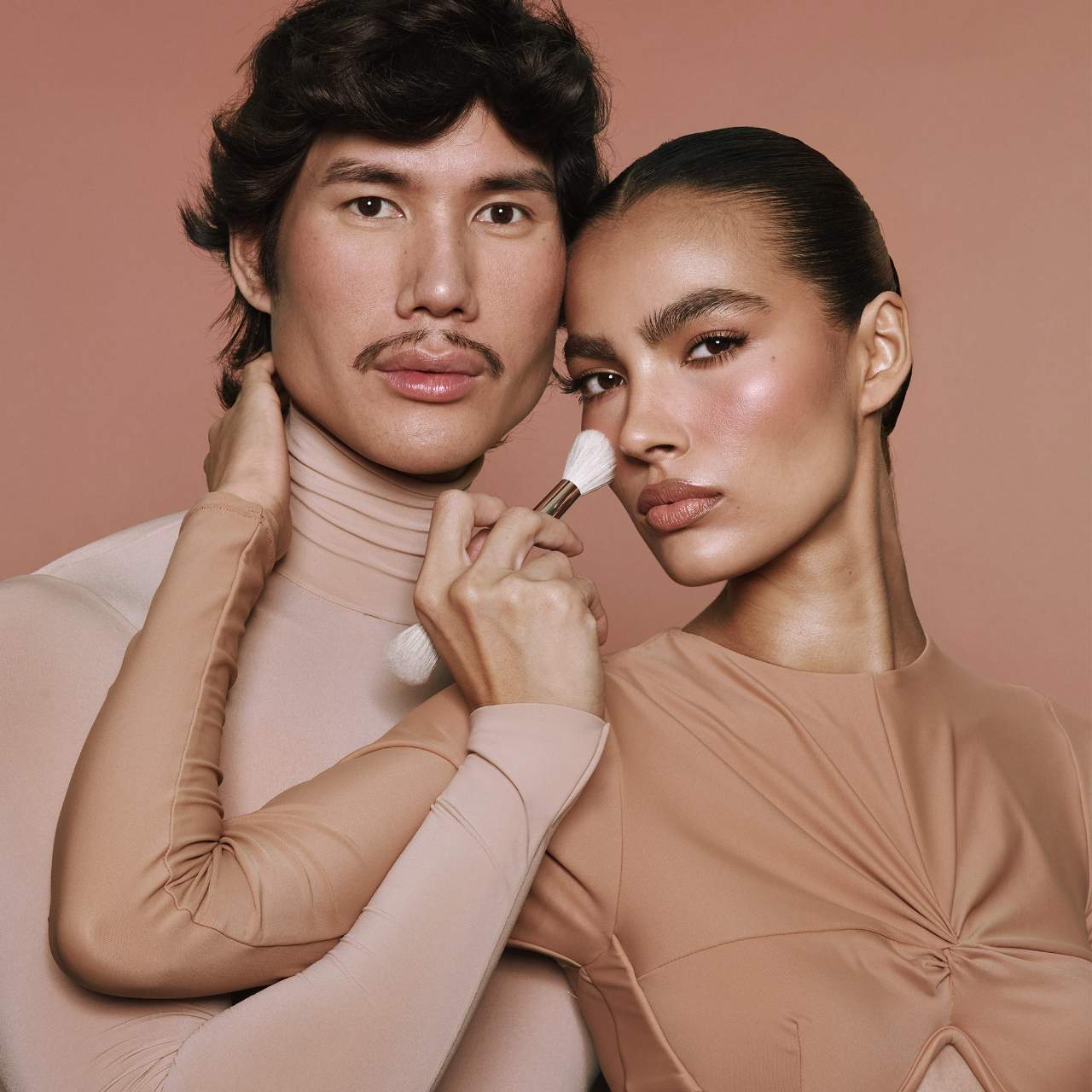 Pre Venta: Patrick Ta | Dual Ended Precision Blush Brush