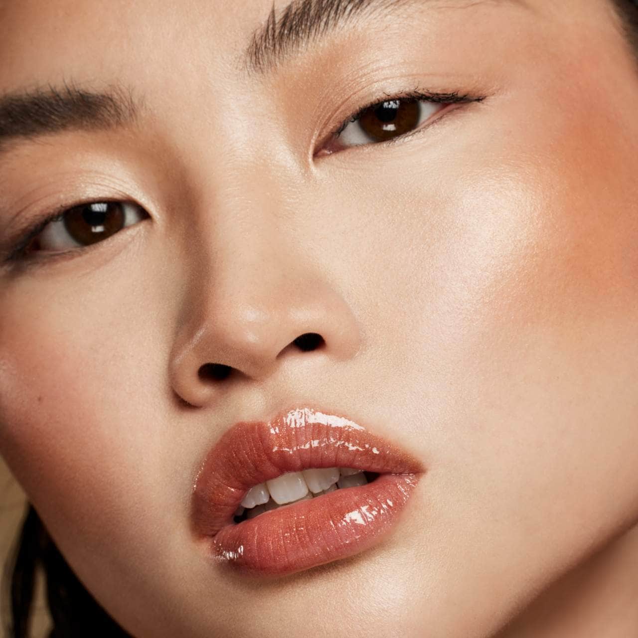 Pre Venta: Fenty Beauty by Rihanna | Gloss Bomb Oil Luminizing Lip Oil 'N Gloss