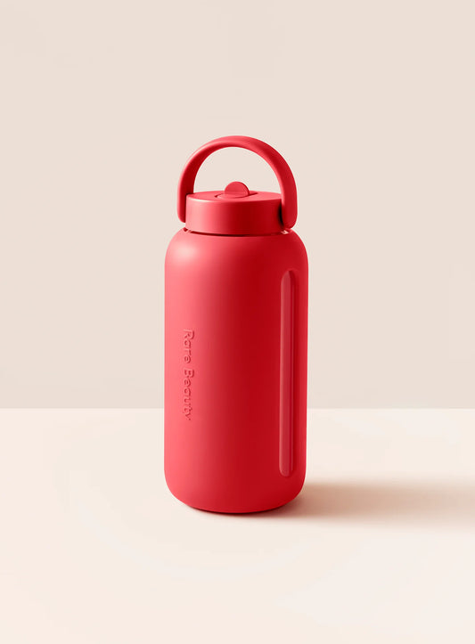 Pre Venta: Rare Beauty By Selena Gomez | Rare Beauty x Bink 27oz Day Bottle (with Flip Cap & Lounge Straw Cap) - GRATEFUL