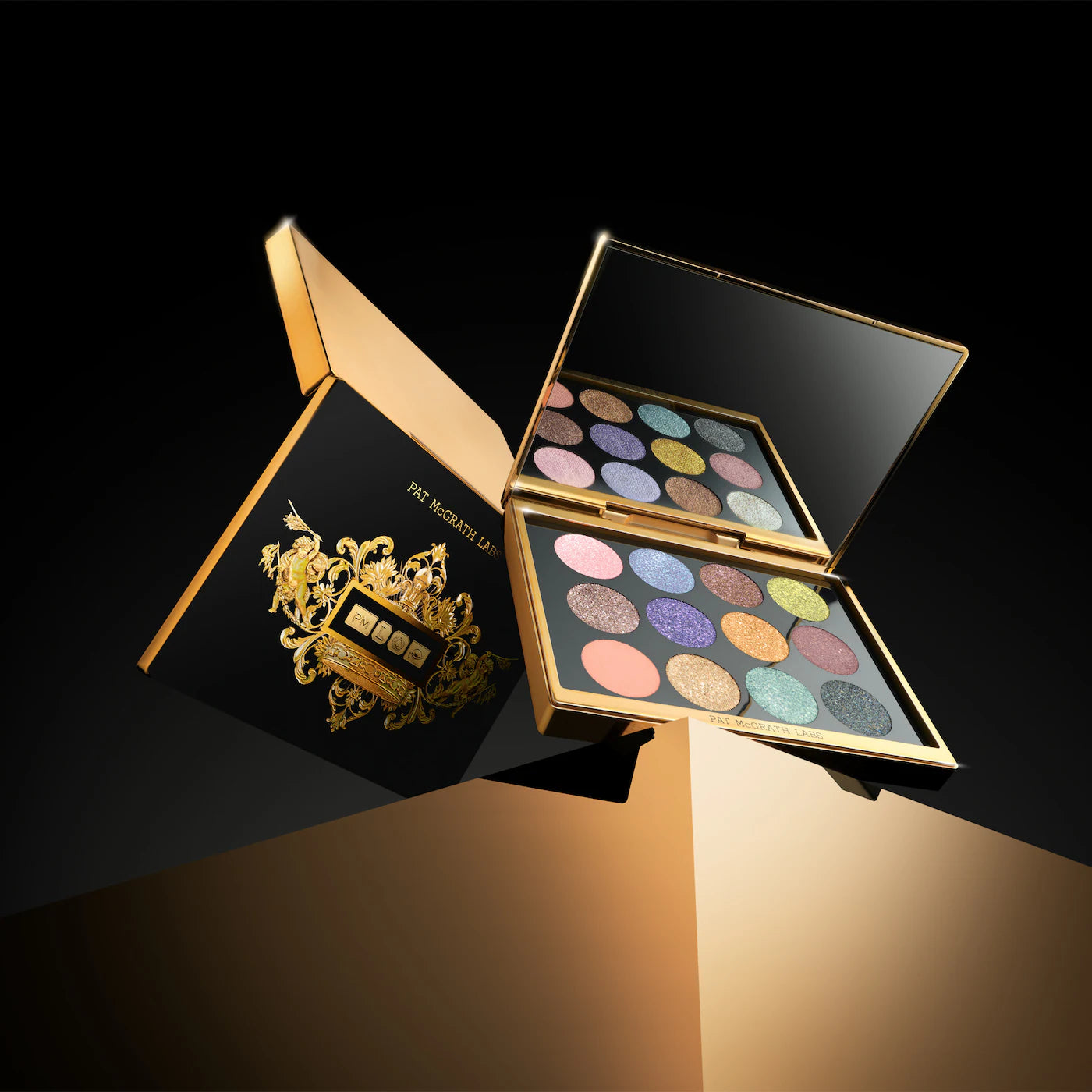 Pre Venta: Pat McGrath Labs | GILDED NIRVANA: MEGA EYE SHADOW PALETTE