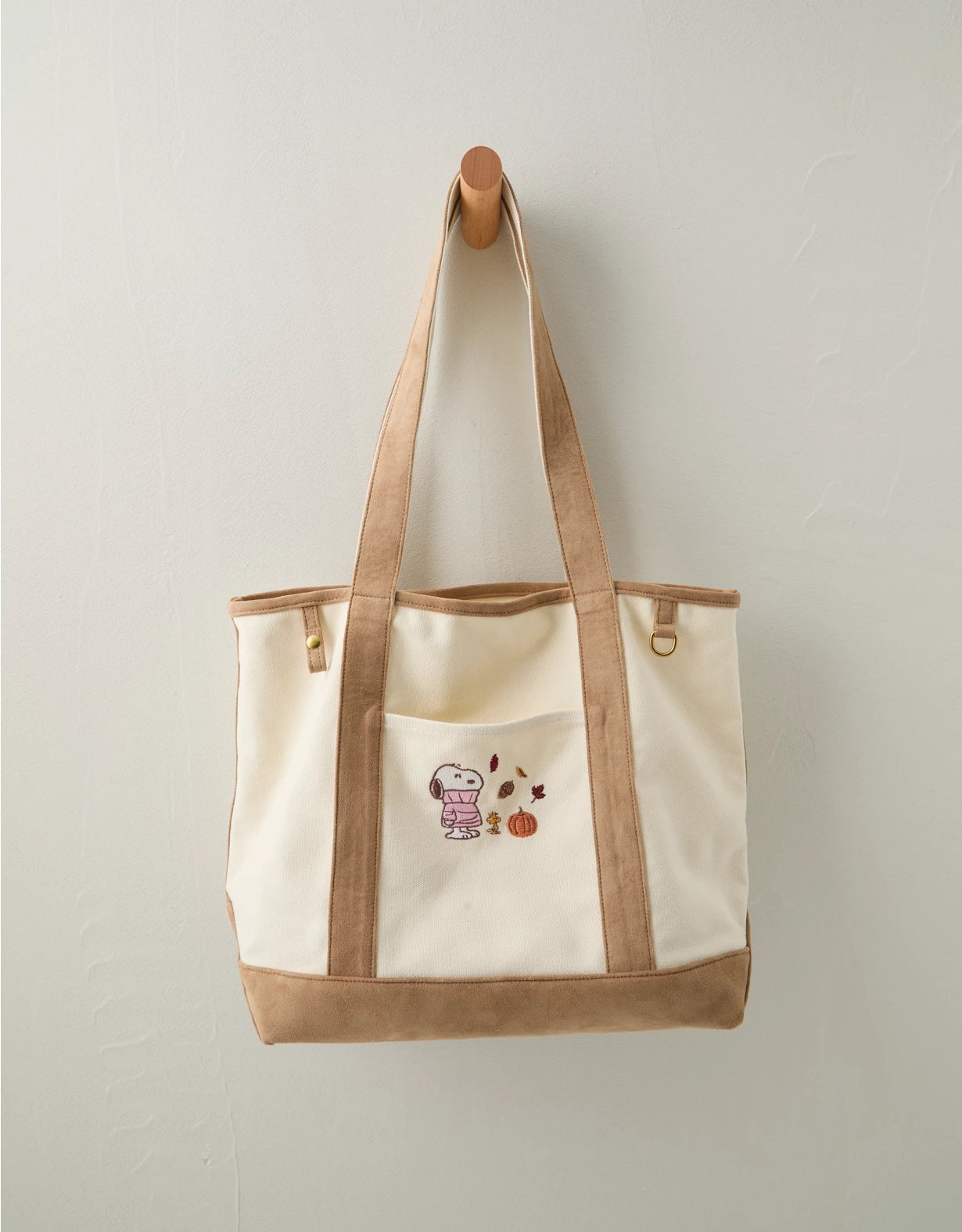 American Eagle AE Off-Duty Snoopy Tote Bag